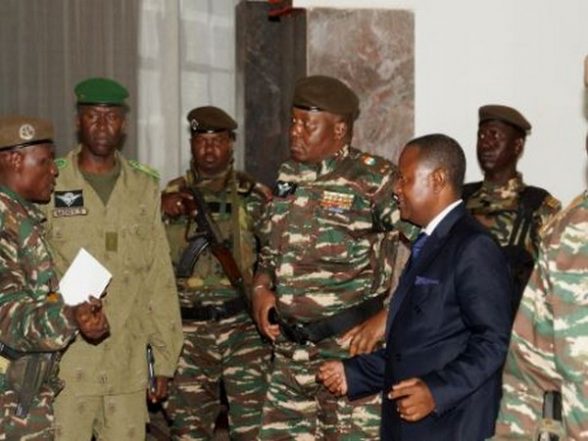 World News | EU, African Union Put Pressure on Niger's Coup Leaders to End Regime - Vimarsana News