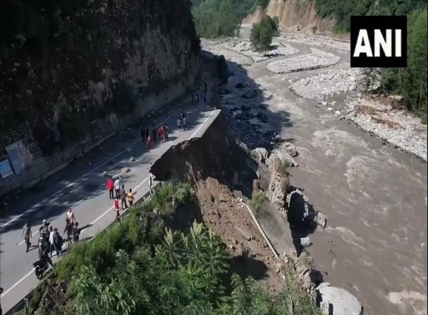 India News | Himachal Floods: Ex-Shimla Dy Mayor Registers FIR Against NHAI and Four-lane Road Building Company 