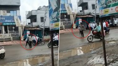 Girls Molested in Ahmednagar Videos: Man Molests School Girls on Streets of Tisgaon in Broad Daylight As Bystanders Watch, Disturbing Clip Goes Viral