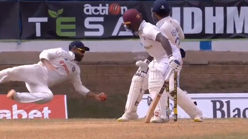 Ajinkya Rahane Grabs a Stunning One-Handed Catch to Dismiss Jermaine Blackwood During 2nd Test Between India and West Indies (Watch Video)