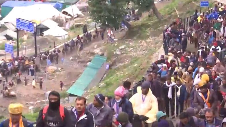 Amarnath Yatra 2023 Temporarily Suspended: Authorities Temporarily Halt Amarnath Yatra Due to Bad Weather as Rain Lashes Several Parts of Kashmir