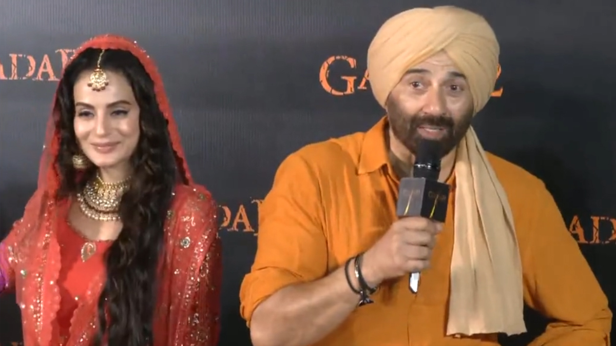Sunny Deol Bf Video - Gadar 2: Sunny Deol Reacts to Box Office Success, Says 'I Was Crying,  Laughing All Night' | LatestLY
