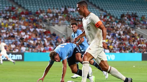 Cristiano Ronaldo Reacts After Al-Nassr Suffer 0-5 Defeat Against Celta Vigo in a Pre-Season Club Friendly