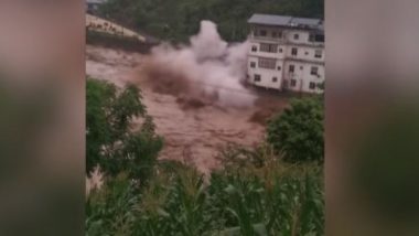 China Floods Video: 15 Dead, Four Missing Due to Torrential Rains in Chongqing; 7,500 Hectares of Crops Damaged
