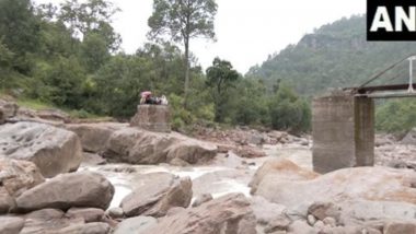 Jammu and Kashmir: Footbridge Swept Away in Heavy Rains, More Than 5,000 People Across Three Panchayats Affected (Watch Video)
