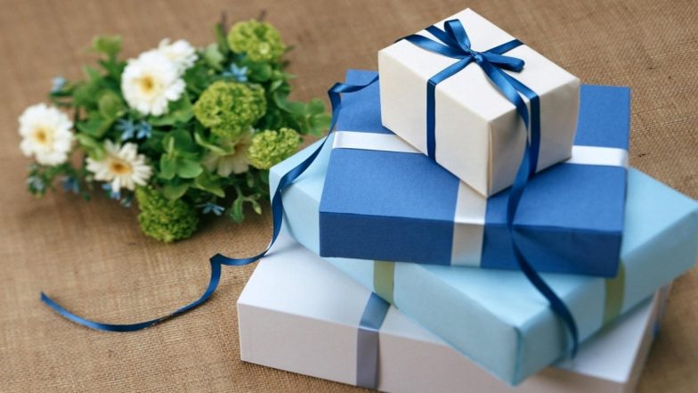 Cousins Day 2023 Gift Ideas: Thoughtful Presents You Can Give to Your Cousins To Make Them Feel Special | ???????? LatestLY