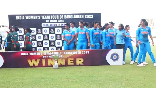 Harmanpreet Kaur Accused of Disrespecting Bangladesh Captain, Video Shows Nigar Sultana and Teammates Leaving Team Photo Session After the Match