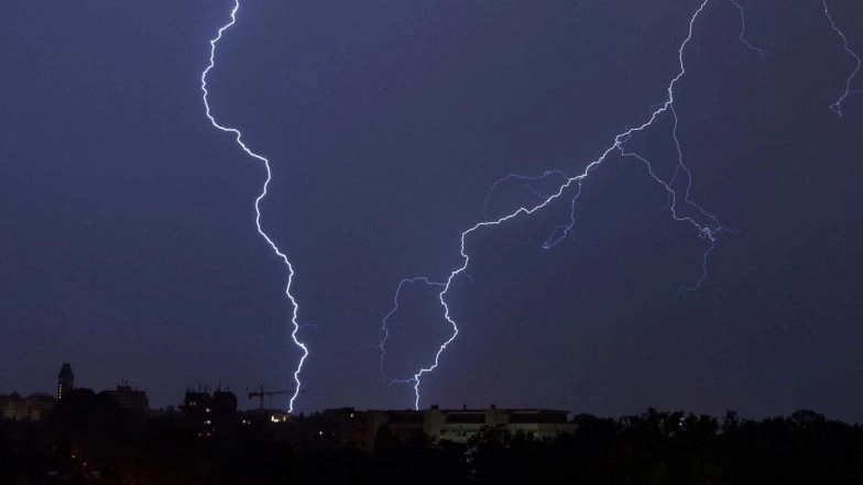 Madhya Pradesh: Two Die, Four Injured Due to Lightning Strike in Chhatarpur
