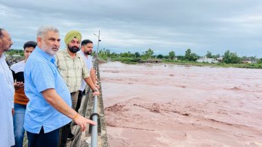 Punjab CM Bhagwant Mann Asks Ministers, Officers to Stay Alert and Reach Out to Needy As Rain Plays Havoc in State (See Pics)