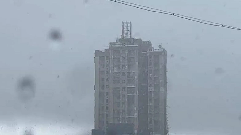 Heavy Rainfall Lashes Several Parts in Mumbai, IMD Issues 'Yellow' Alert for City