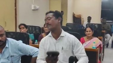 Andhra Pradesh Municipality Councillor Ramaraju Slaps Himself With Slipper for Failing To Fulfil Promises in His Ward (Watch Video)