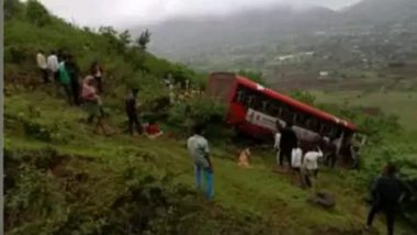 Nashik Bus Accident: Woman Killed, 23 Injured As MSRTC Bus Falls Into 400-Feet Deep Gorge in Saptashringi Hills