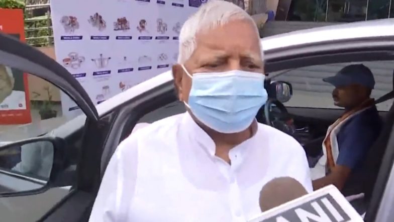 'Ek Haisiyat Hein Aur Ek Takat Hein': Lalu Yadav Lauds Sharad Pawar, Says PM Narendra Modi Tried To Shake NCP Chief but Nothing Will Happen (Watch Video)