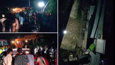 Andhra Pradesh Road Accident Video: Bus Carrying Wedding Party Falls in Sagar Canal in Prakasam, Minor Among Seven Killed, 12 Injured