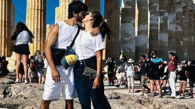 Shahid Kapoor Passionately Kisses Mira Rajput in This PDA-Filled Pic From Their Romantic Vacay! Check Out Actor’s Anniversary Special Post for Wifey on Insta
