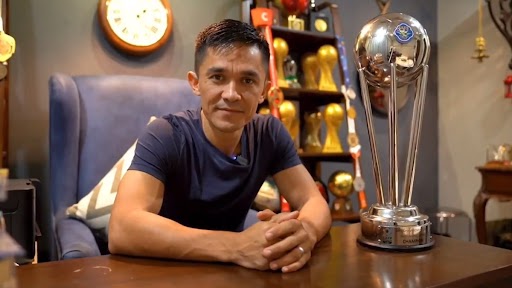 Indian Football Team Captain Sunil Chhetri Expresses Thankfulness to Fans for Their Continuous Support to Blue Tigers Throughout SAFF Championship 2023 (Watch Video)