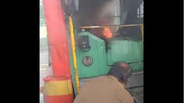 Thane: TMT Bus Catches Fire Near Central Maidan; Passengers Escape Unhurt (Watch Video)