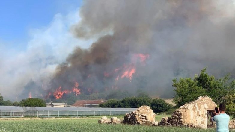 Canada Wildfires: Tornado Erupts Along Lake Amid Wildfires in British Columbia (Watch Video)