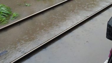 Mumbai Local Train Update: Services Between Badlapur and Ambarnath Section Stopped Due to Waterlogging on Tracks After Heavy Rainfall (Watch Video)