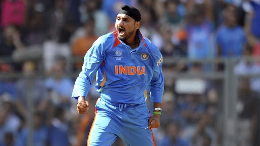 Happy Birthday Harbhajan Singh: Yuvraj Singh and Fans Wish Former Indian Cricketer As He Turns 43