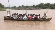 Maharashtra Shocker: Students Risk Lives to Reach School, Use Boats to Cross Chulband River in Bhandara&rsquo;s Awali Village (Watch Video)