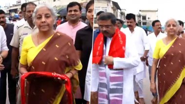 Finance Minister Nirmala Sitharaman, Union Minister Dharmendra Pradhan Visit Shree Jagannatha Temple in Odisha’s Puri (Watch Video)