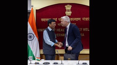 G20 Health Ministers Meeting: Health Minister Mansukh Mandaviya Meets UK Counterpart Steve Barclay in Gujarat (See Pics)