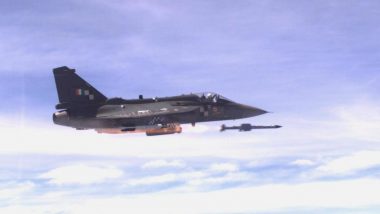 Light Combat Aircraft Tejas Successfully Test-Fires ASTRA Beyond Visual Range Missile Off Goa Coast (See Pic and Video)