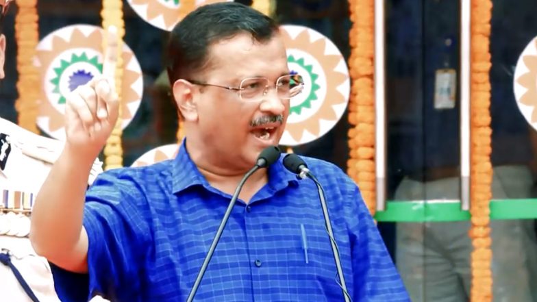 Delhi CM Arvind Kejriwal Quotes Shah Rukh Khan's Famous Monologue About Voting From Jawan, Says 'Only AAP Asks for Votes on Promise of Providing Education to Children' (Watch Video)