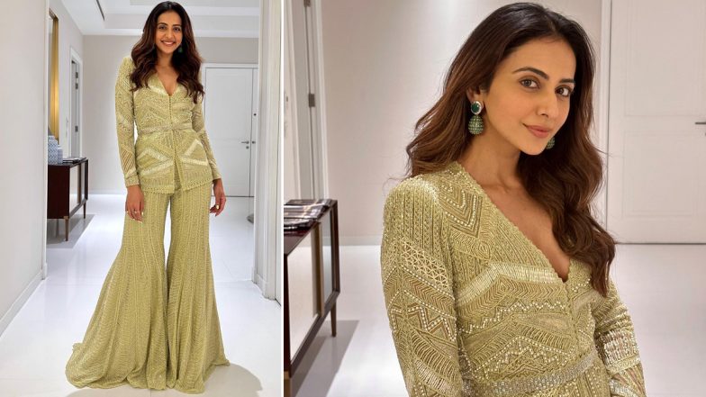 Beauty in Simplicity! Rakul Preet Singh Looks Elegant in Golden Sharara Set (See Pics)