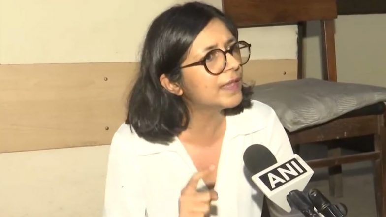 Delhi Govt Official Rape Case: 'Won't Leave Until I Meet Survivor and Her Mother,' Says DCW Chief Swati Maliwal as She Sits on 'Dharna' at Hospital (Watch Video)