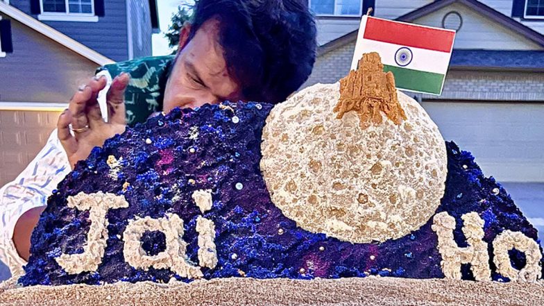 Chandrayaan 3 Moon Landing: Renowned Sand Artist Sudarsan Pattnaik Creates Art To Wish ISRO Luck for Successful Landing on Lunar Surface Today (See Pic)