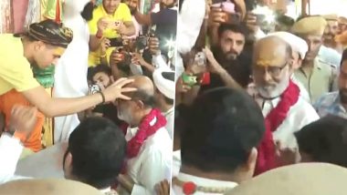 Uttar Pradesh: Actor Rajnikanth Offers Prayers at Hanumangarhi Temple in Ayodhya (Watch Videos)