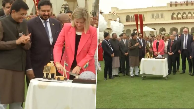 Chandrayaan 3 Moon Landing: Piyush Goyal Joins G20 Delegates in Celebrating India's Historic Landing on Moon's South Pole (Watch Video)