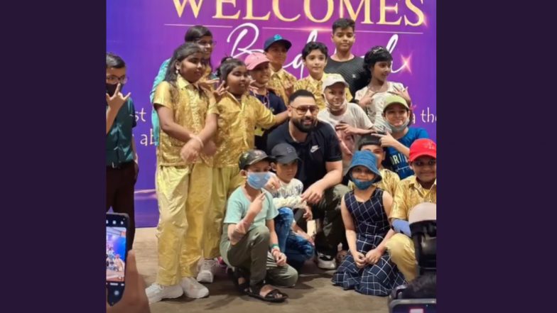 Badshah Visits Cancer Centre at Tata Memorial Hospital, Plays Popular Songs for the Patients (View Pic)