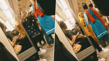 Delhi Metro Brawl Video: Women Push and Shout on Each Other for Not Getting Enough Space To Stand (Watch)