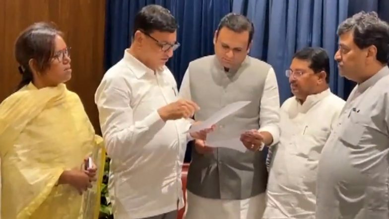 Vijay Wadettiwar Named Maharashtra Leader of Opposition by Congress in Maharashtra Assembly (Watch Video)