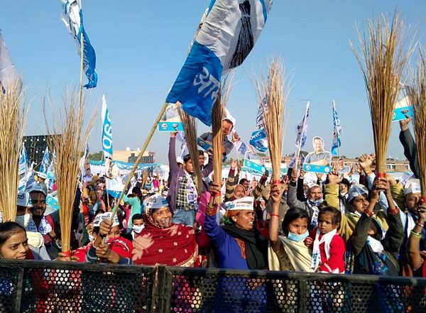 India News | Delhi AAP Announces List of New Office Bearers, Bobi Kinnar Appointed State President of Third Gender Wing
