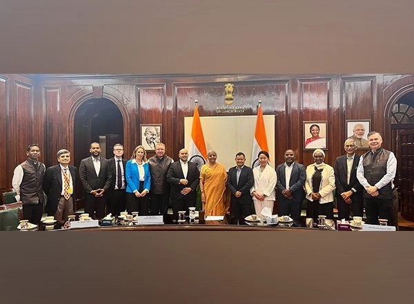 World News | 11 Executive Directors of World Bank Called on Finance Minister Nirmala Sitharaman in New Delhi