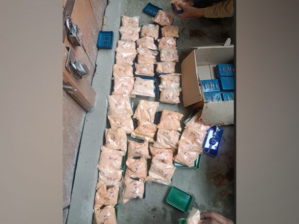 India News | Assam: Police Seize 768 Grams of Heroin in Karimganj; 1 Arrested - Vimarsana News