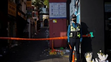 World News | South Korean Police Arrests Man for Stabbing High School Teacher
