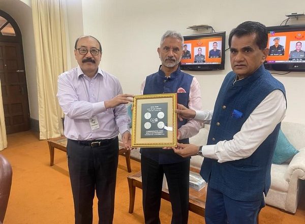 World News | Amitabh Kant, Harsh V Shringla Present G20 Commemorative Postage Stamps and Coins to EAM Jaishankar