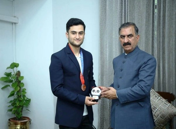 India News | World University Games: Himachal CM Sukhu Congratulates Surya Pratap Banshtu for Winning Bronze Medal in Shooting