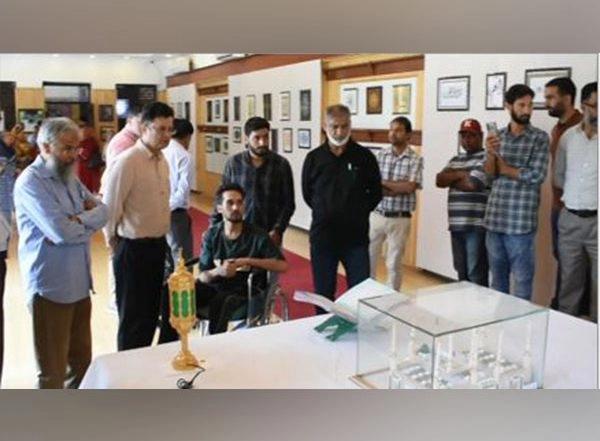 India News | Kashmir Art Emporium's 'Know Your Artisan' Exhibition Spotlights Talented Artists, Celebrates Creative Diversity