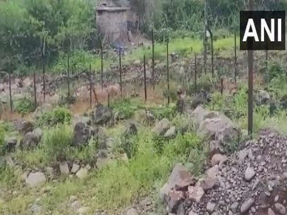 India News | Army Foils Infiltration Bid in Jammu and Kashmir's Poonch - Vimarsana News