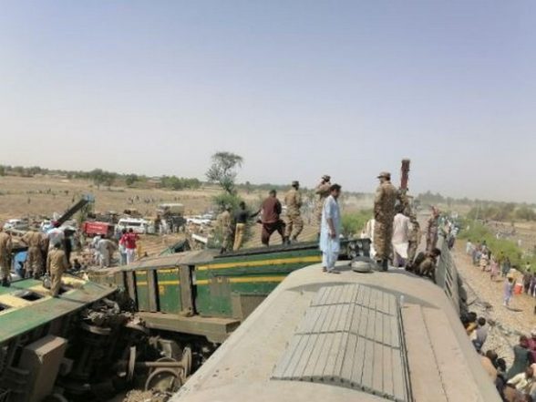 World News | Pakistan: Six Railway Officials Suspended in Connection with Hazara Express Train Derailment - Vimarsana News
