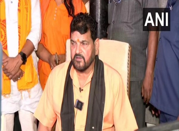 Wrestlers Sexual Harassment Case: 'Hugging Without Sexual Intent is Not an Offence' Argues Counsel for Brij Bhushan Sharan Singh