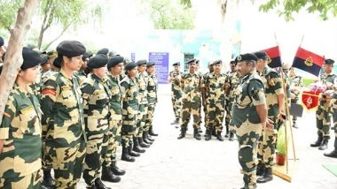 India News | DG BSF Visits Forward Areas Along International Border in Jammu to Review Security Situation