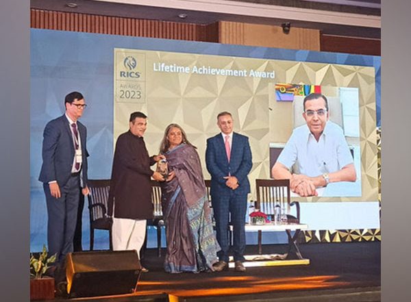 Business News | Indian Real Estate Entrepreneur Subhash Runwal Receives the Lifetime Achievement Award at the RICS South Asia Awards