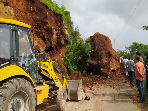 India News | Himachal: National Highway 5 Closed at Chakki Mod Due to Landslide Near Parwanoo - Vimarsana News